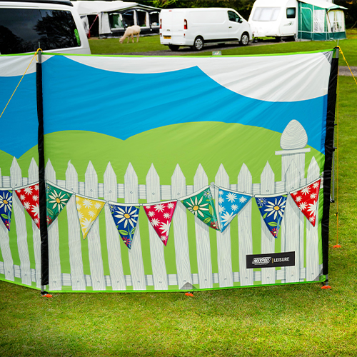 Maypole Leisure ‘Summer Days’ Poled 3 Panel Windbreak